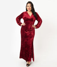 Load image into Gallery viewer, Plus Size 1970s Style Crushed Burgundy Velvet Miley Gown
