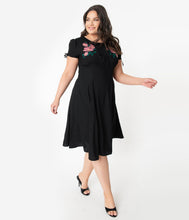 Load image into Gallery viewer, Plus Size 1940s Style Black &amp; Pink Embroidered Floral Noa Swing Dress
