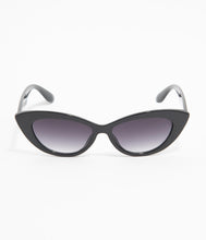 Load image into Gallery viewer, Vintage Style Black Cat Eye Tasty Sunglasses
