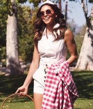 Load image into Gallery viewer, White Collared Sleeveless Button Up Blouse

