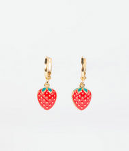 Load image into Gallery viewer, Unique Vintage Strawberry Drop Earrings
