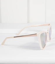 Load image into Gallery viewer, Quay Pearl &amp; Rose Gold Reina Cat Eye Sunglasses
