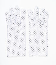 Load image into Gallery viewer, Unique Vintage White &amp; Black Pin Dot Gloves
