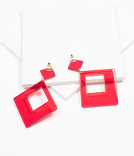 Load image into Gallery viewer, Retro Style Red Square Resin Drop Earrings
