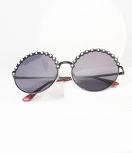 Load image into Gallery viewer, Rounded Pearl On Broadway Sunglasses
